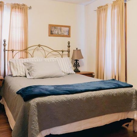 First Deadwood Cottages Екстер'єр фото