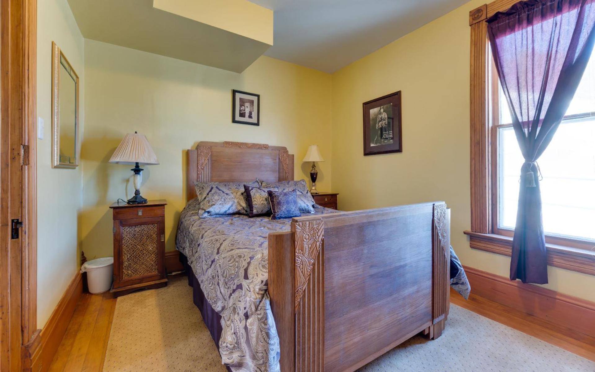 First Deadwood Cottages Номер фото