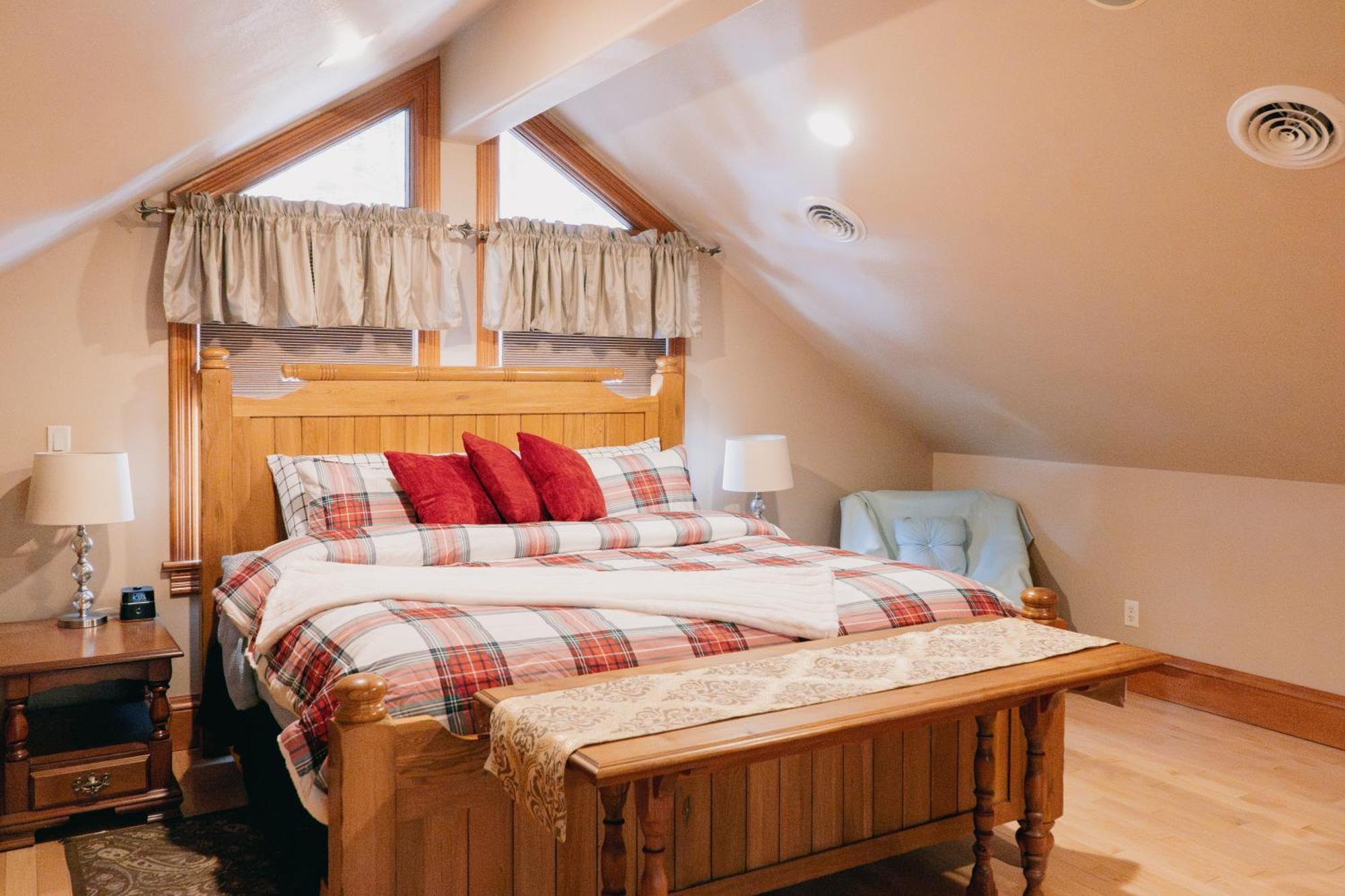 First Deadwood Cottages Екстер'єр фото