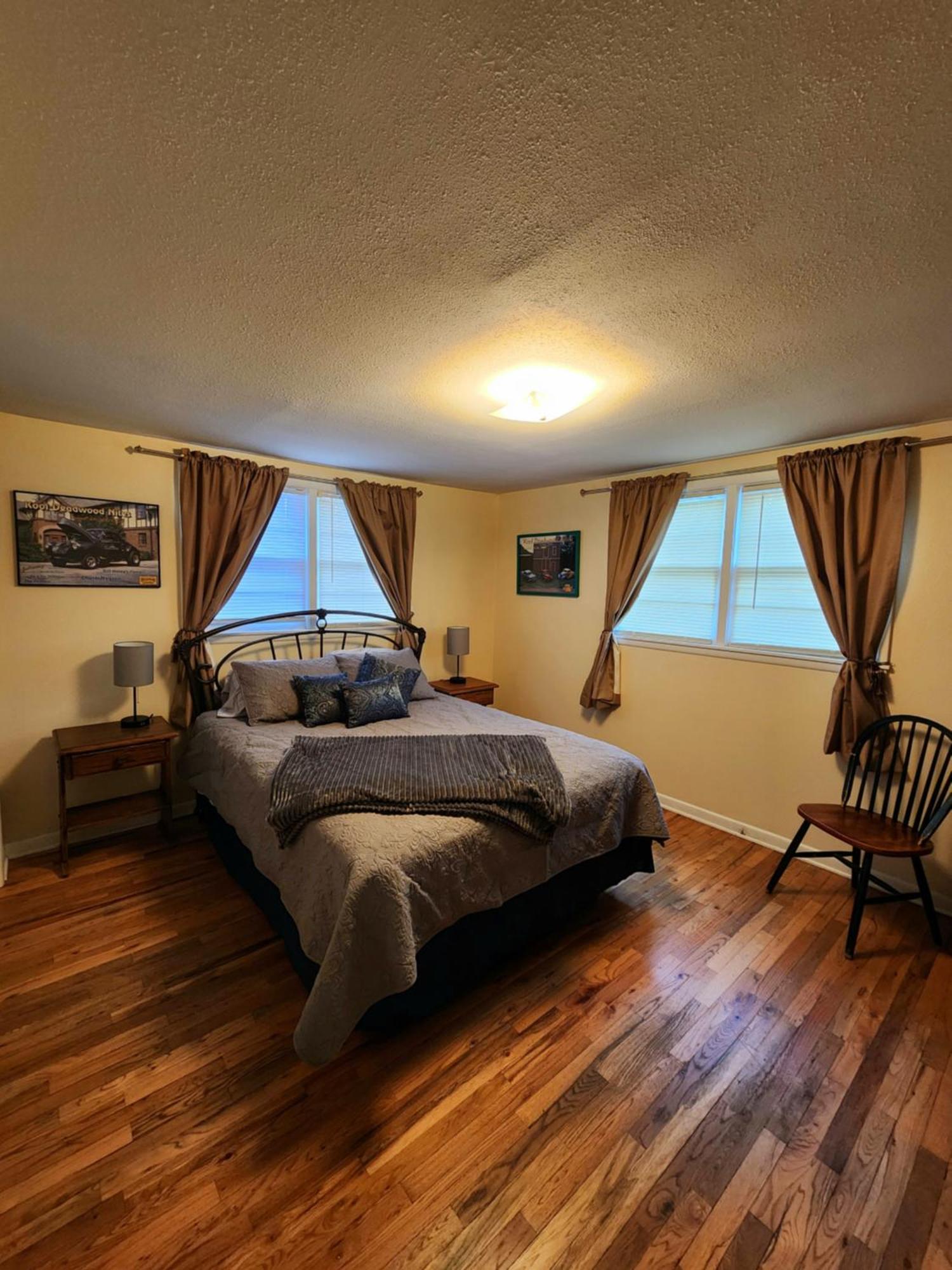 First Deadwood Cottages Екстер'єр фото